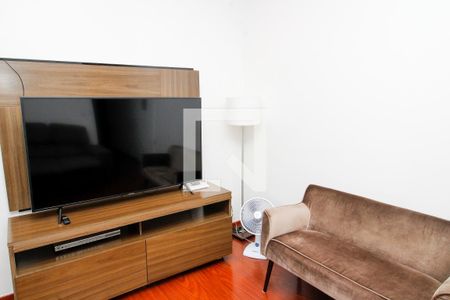 Sala  de apartamento à venda com 2 quartos, 54m² em Ipiranga, Belo Horizonte