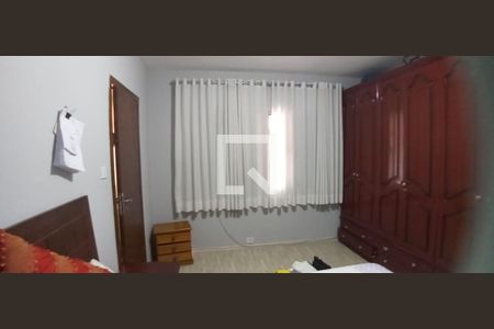 Casa à venda com 3 quartos, 250m² em Vila Iorio, São Paulo