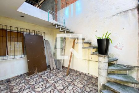 Área Externa de casa à venda com 4 quartos, 250m² em Santo Antônio, Osasco