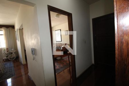 Entrada de apartamento à venda com 4 quartos, 213m² em Cidade Jardim, Belo Horizonte