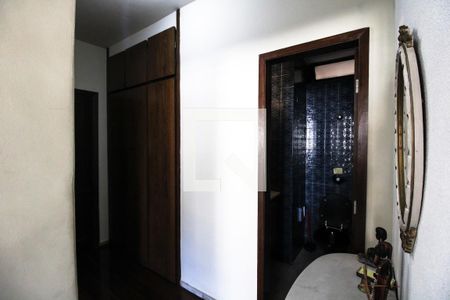 Entrada de apartamento à venda com 4 quartos, 213m² em Cidade Jardim, Belo Horizonte