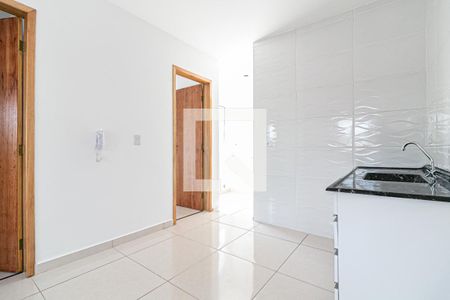 Sala/Cozinha de kitnet/studio para alugar com 2 quartos, 38m² em Parque Cisper, São Paulo