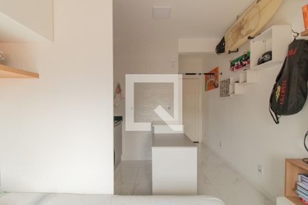 Sala/Quarto de kitnet/studio à venda com 1 quarto, 18m² em Cidade Baixa, Porto Alegre
