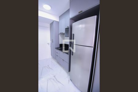 Cozinha de apartamento para alugar com 1 quarto, 27m² em Pinheiros, São Paulo