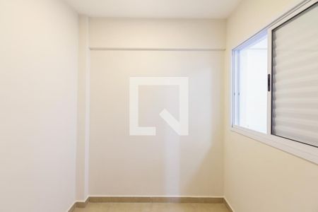 Quarto 2 de apartamento para alugar com 2 quartos, 32m² em Vila Carrao, São Paulo