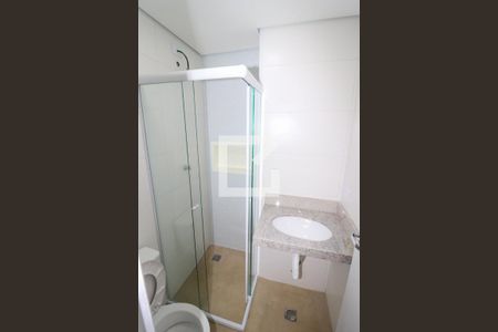 Banheiro de apartamento à venda com 2 quartos, 32m² em Vila Carrao, São Paulo