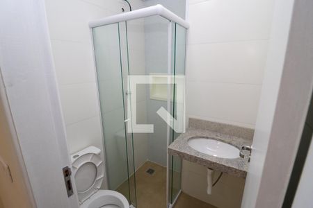 Banheiro de apartamento à venda com 2 quartos, 32m² em Vila Carrao, São Paulo