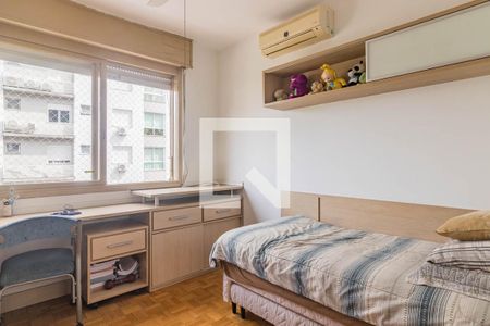 Dormitório de apartamento à venda com 2 quartos, 150m² em Bela Vista, Porto Alegre