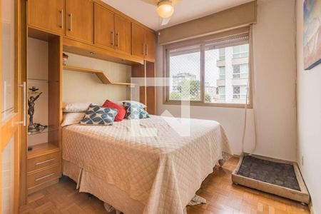 Dormitório 2 de apartamento à venda com 2 quartos, 150m² em Bela Vista, Porto Alegre