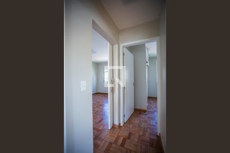 Corredor - Quartos de apartamento para alugar com 2 quartos, 75m² em Vila Clementino, São Paulo