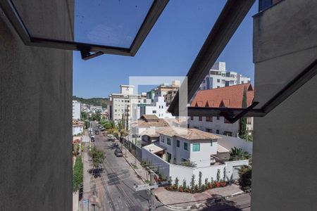 Vista da sala  de apartamento à venda com 3 quartos, 110m² em Castelo, Belo Horizonte