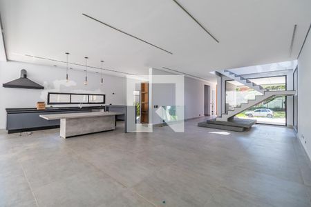 Casa de condomínio à venda com 320m², 4 quartos e 4 vagasSala