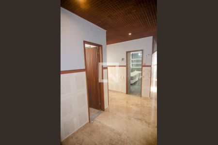 Apartamento à venda com 200m², 4 quartos e 1 vaga Apartamento à venda com 200m², 4 quartos e 1 vagaCorredor