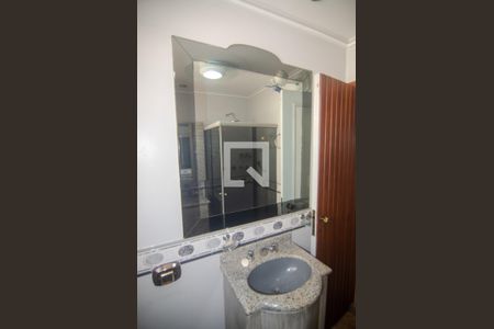 Apartamento à venda com 200m², 4 quartos e 1 vaga Apartamento à venda com 200m², 4 quartos e 1 vagaBanheiro 2
