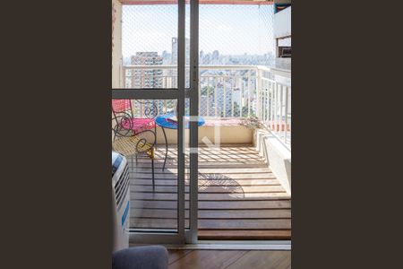 Vista da Sala de apartamento à venda com 2 quartos, 64m² em Perdizes, São Paulo