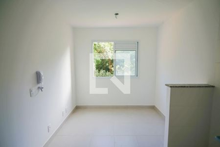 Sala / Cozinha de apartamento para alugar com 2 quartos, 32m² em Jardim Celeste, São Paulo