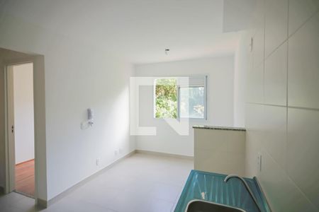 Sala / Cozinha de apartamento à venda com 2 quartos, 32m² em Jardim Celeste, São Paulo