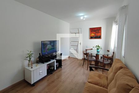 Sala de apartamento à venda com 2 quartos, 64m² em Jardim dos Oliveiras, Campinas