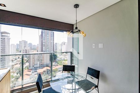 Varanda de apartamento para alugar com 2 quartos, 64m² em Jardim das Acácias, São Paulo