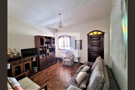 Casa à venda com 4 quartos, 180m² em Ipiranga, Belo Horizonte