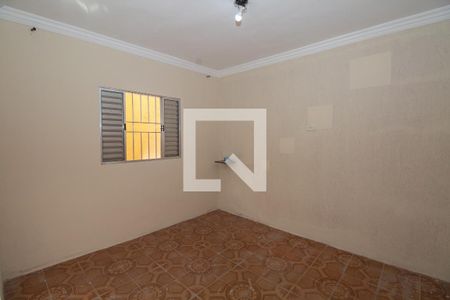 Quarto 1 de casa para alugar com 3 quartos, 80m² em Jardim Iva, São Paulo