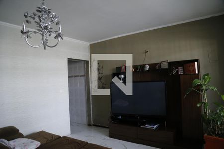 Sala de casa à venda com 2 quartos, 250m² em Vila Picinin, São Paulo