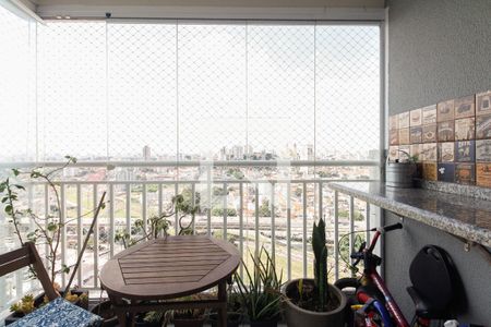 Varanda  de apartamento à venda com 3 quartos, 70m² em Maranhão, São Paulo