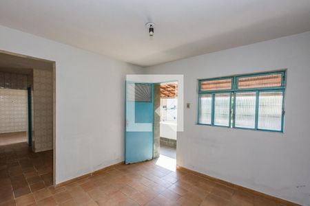 Sala 1 de casa à venda com 2 quartos, 150m² em Nova Esperança, Belo Horizonte