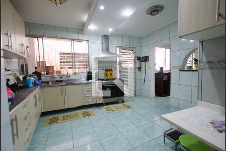 Casa à venda com 552m², 5 quartos e 3 vagas Casa à venda com 552m², 5 quartos e 3 vagasCozinha