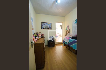 Casa à venda com 552m², 5 quartos e 3 vagas Casa à venda com 552m², 5 quartos e 3 vagasQuarto 5