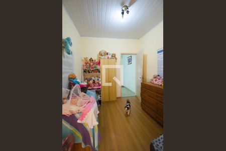 Casa à venda com 552m², 5 quartos e 3 vagas Casa à venda com 552m², 5 quartos e 3 vagasQuarto 5