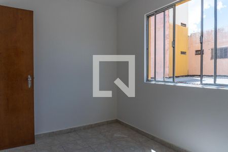 Quarto 1 de apartamento para alugar com 2 quartos, 54m² em Samambaia Norte (samambaia), Brasília