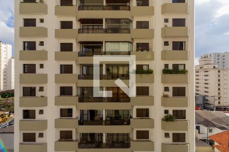 Vista de apartamento à venda com 2 quartos, 70m² em Indianópolis, São Paulo