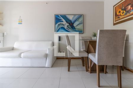 Sala de apartamento para alugar com 1 quarto, 50m² em Recreio dos Bandeirantes, Rio de Janeiro