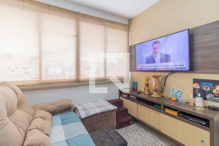 Sala de apartamento à venda com 3 quartos, 75m² em Medianeira, Porto Alegre