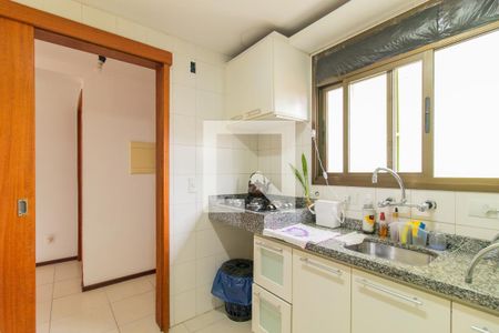 Cozinha de apartamento à venda com 3 quartos, 75m² em Medianeira, Porto Alegre