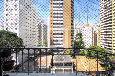 Varanda  de apartamento para alugar com 2 quartos, 61m² em Vila Uberabinha, São Paulo