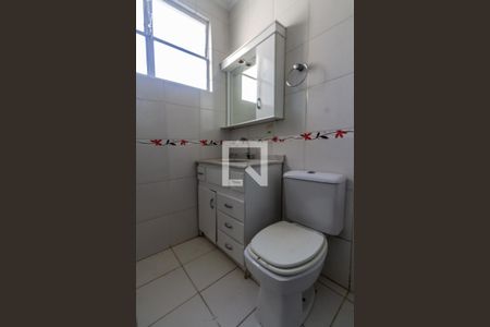 Banheiro  de apartamento à venda com 1 quarto, 34m² em Santo Antônio, Porto Alegre