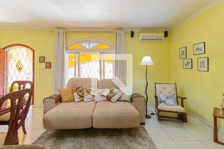 Sala de casa à venda com 5 quartos, 380m² em Glória, Porto Alegre