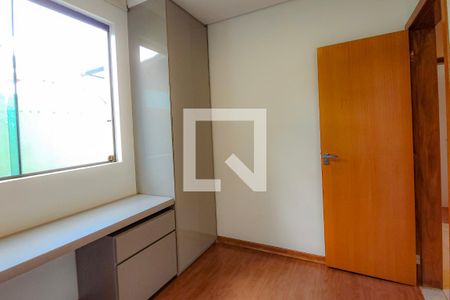 Quarto 1 de apartamento à venda com 2 quartos, 110m² em Riacho das Pedras, Contagem