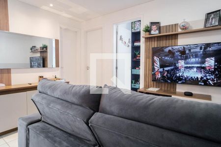 Sala de apartamento para alugar com 2 quartos, 35m² em Parque Císper, São Paulo