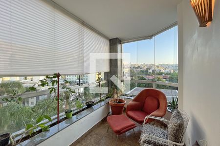 Varanda de apartamento à venda com 4 quartos, 130m² em Santo Antônio, Belo Horizonte