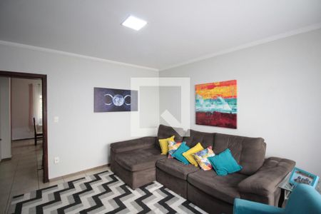 Sala de TV de casa à venda com 3 quartos, 525m² em Céu Azul, Belo Horizonte