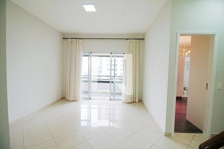 Sala de apartamento à venda com 3 quartos, 231m² em Real Parque, São Paulo