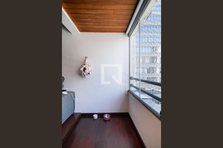 Sala de apartamento para alugar com 3 quartos, 80m² em Jardim das Acácias, São Paulo