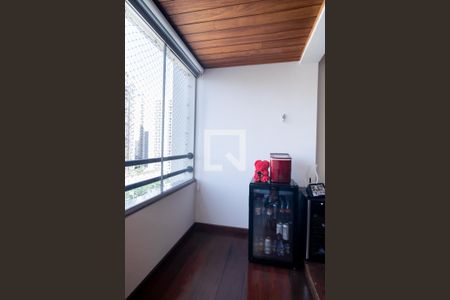 Sala de apartamento para alugar com 3 quartos, 80m² em Jardim das Acácias, São Paulo