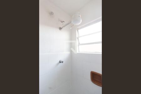 Banheiro de casa para alugar com 1 quarto, 44m² em Santa Terezinha, São Paulo
