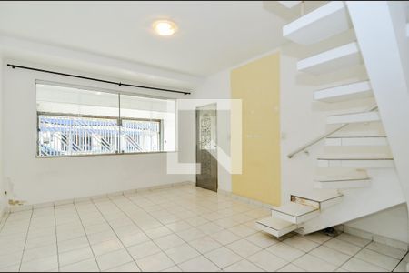 Sala de casa à venda com 4 quartos, 230m² em Vila Antonieta, Guarulhos