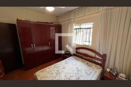 Quarto de casa à venda com 4 quartos, 166m² em São Francisco, Belo Horizonte