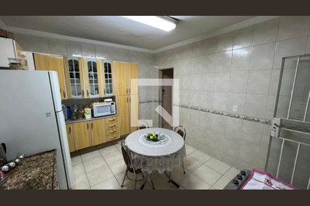 Cozinha de casa à venda com 3 quartos, 166m² em São Francisco, Belo Horizonte